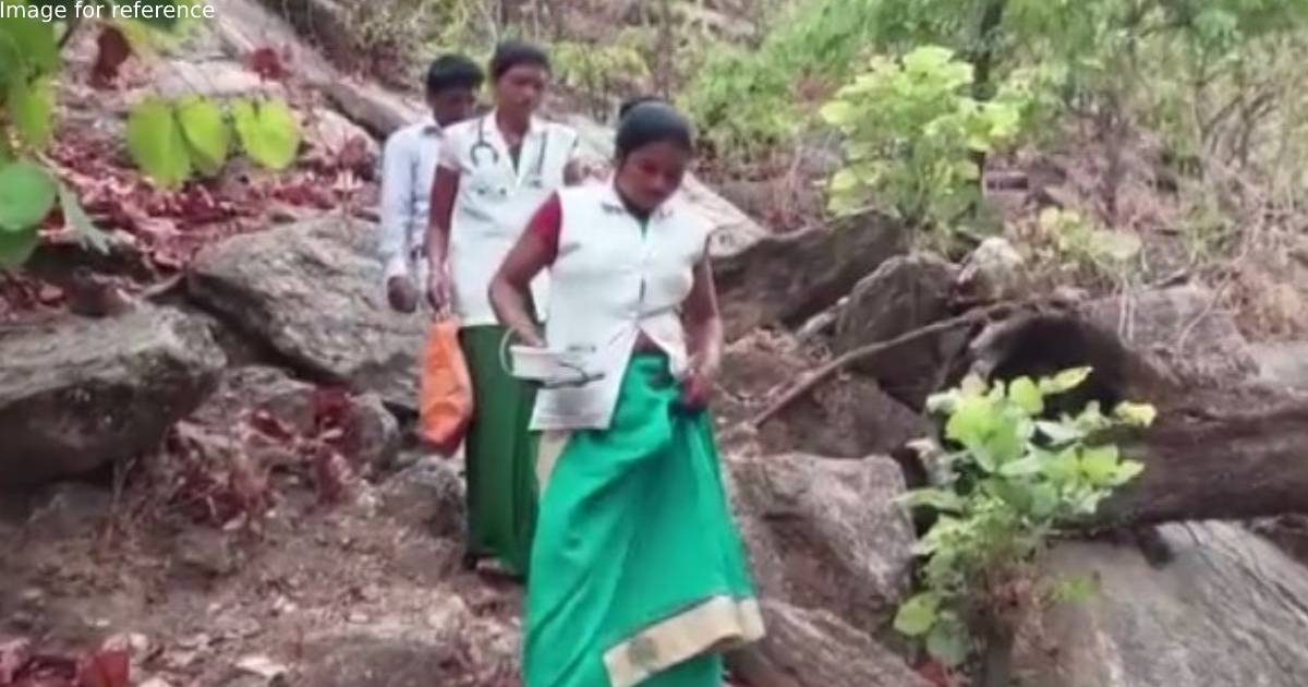 Chhattisgarh: Women health workers trek 10 km to conduct check-ups of people in inaccessible tribal village